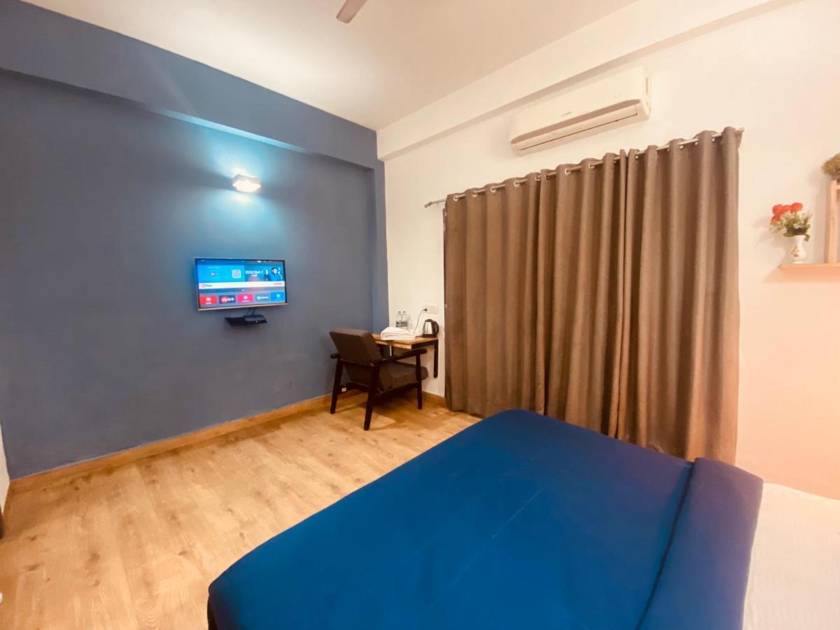 Divine Inn Couple Friendly Hotel Near Sector 51 Metro Station Νόιντα Εξωτερικό φωτογραφία