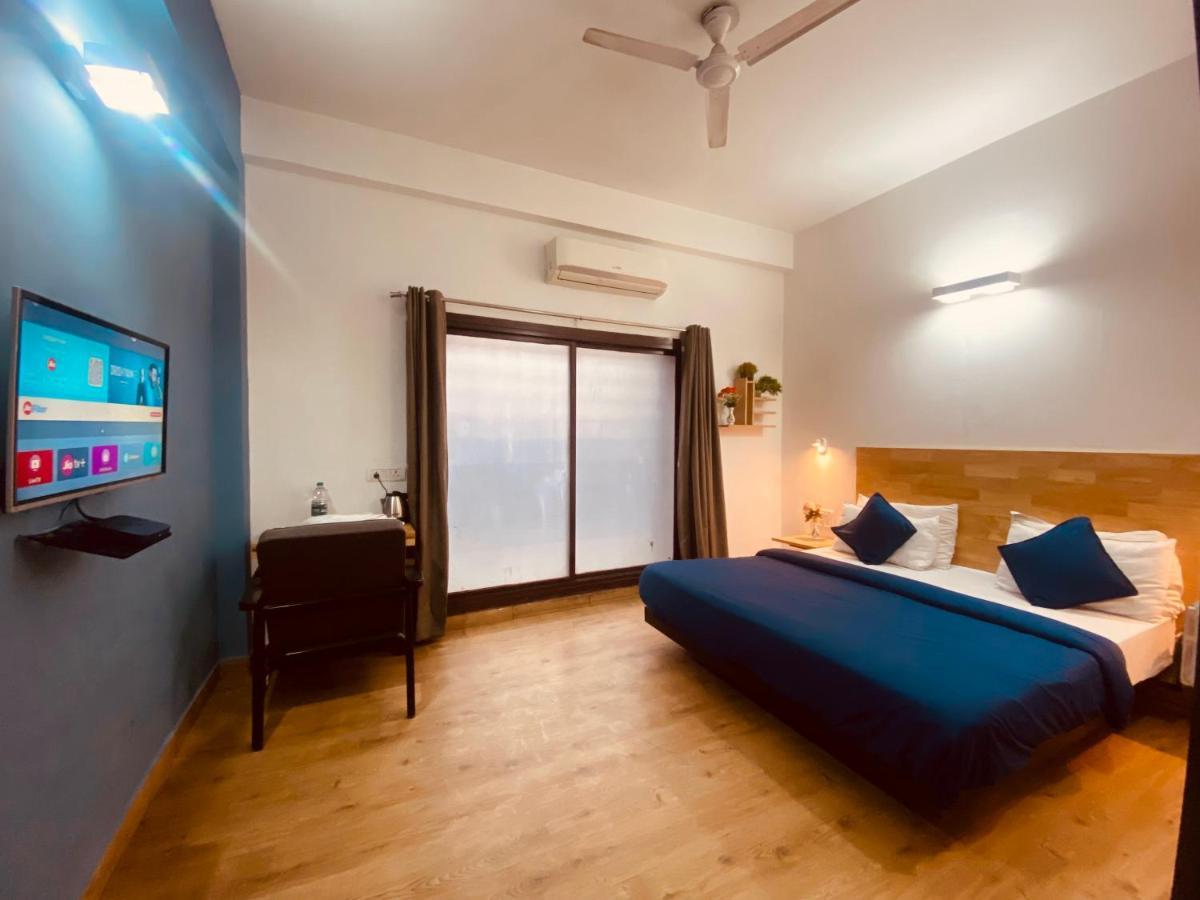 Divine Inn Couple Friendly Hotel Near Sector 51 Metro Station Νόιντα Εξωτερικό φωτογραφία