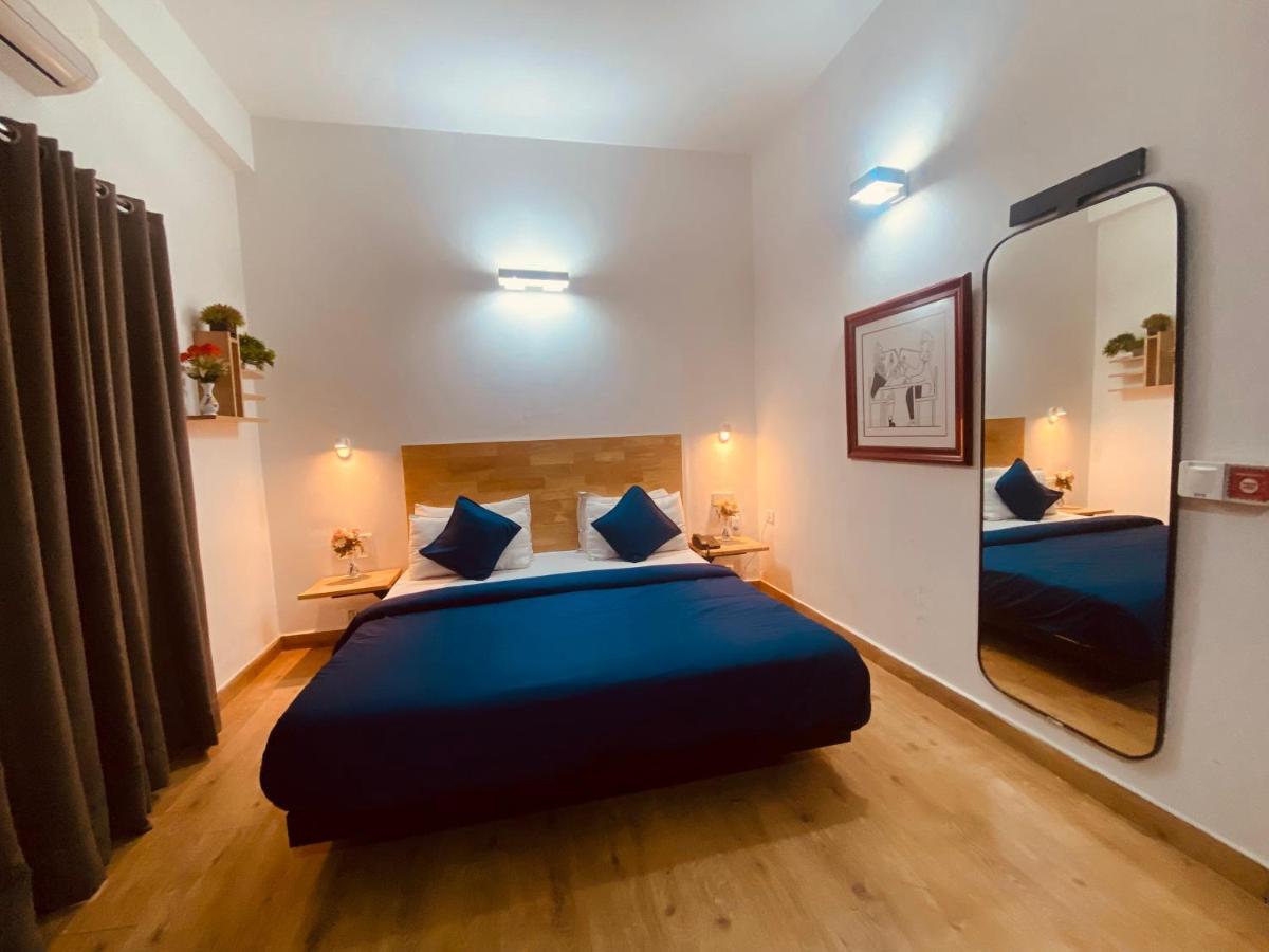 Divine Inn Couple Friendly Hotel Near Sector 51 Metro Station Νόιντα Εξωτερικό φωτογραφία