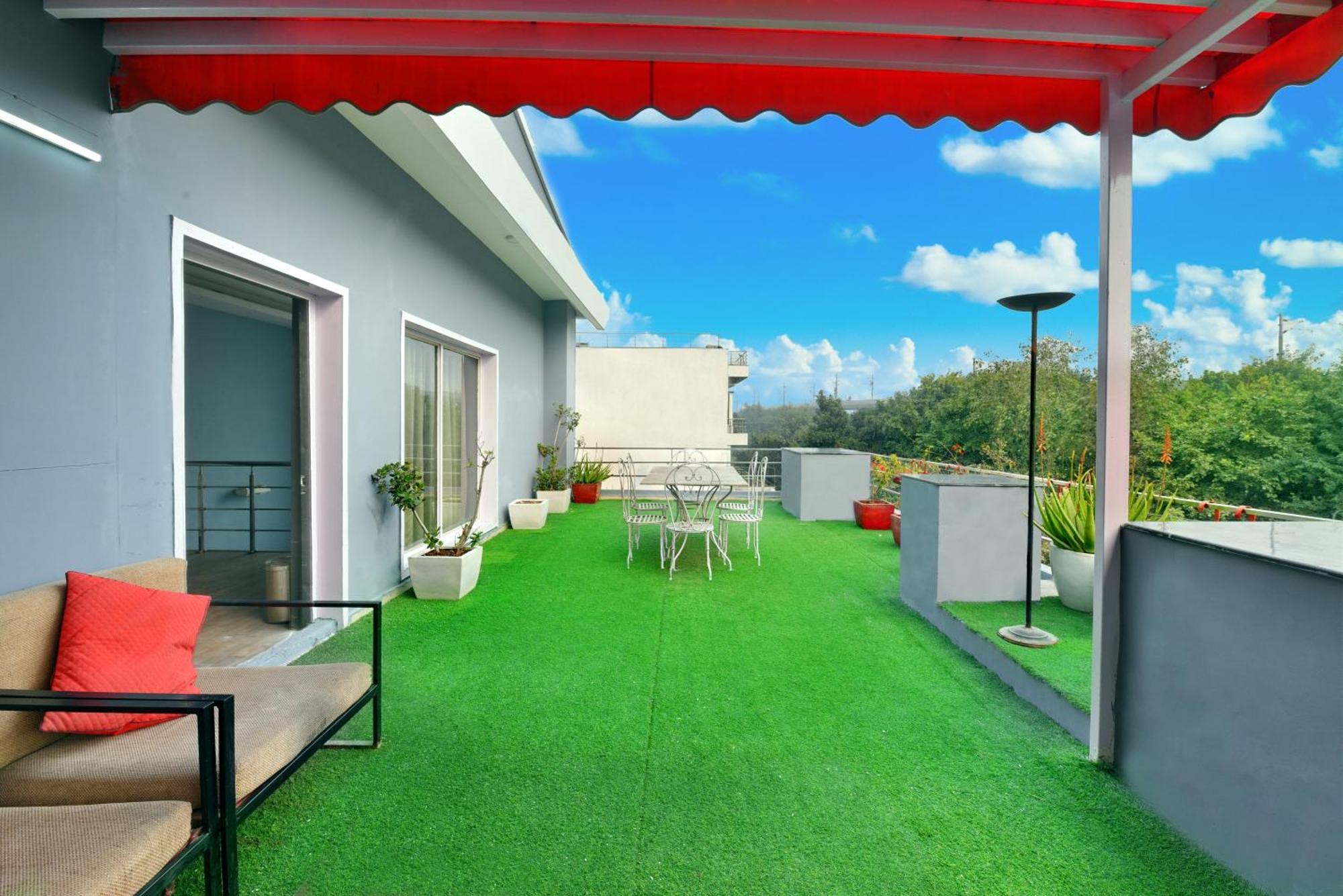 Divine Inn Couple Friendly Hotel Near Sector 51 Metro Station Νόιντα Εξωτερικό φωτογραφία